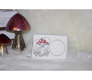 Stickserie ITH - MugRugs Pilz Fräulein